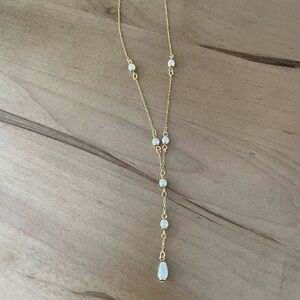 Elegant Gold and White Pearl Necklace